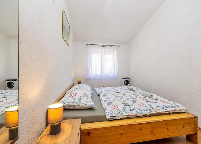 Private Apartment Stara Baska